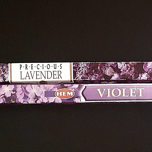 Hem Incense Sticks - Lot of Violet and Precious Lavender - 8 Sticks in Each Pack - Picture 1 of 5